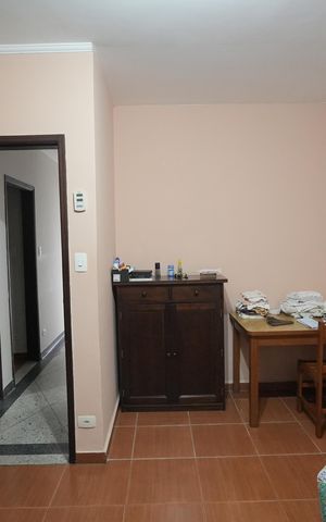 Casa à venda com 296m², 3 quartos e 4 vagasQuarto 2