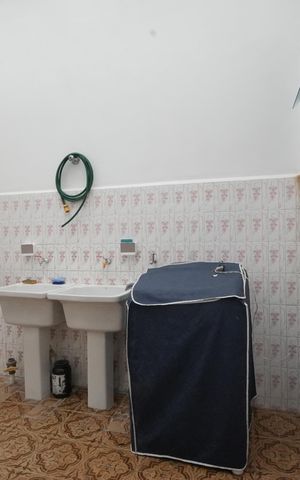 Casa à venda com 296m², 3 quartos e 4 vagasÁrea de Serviço
