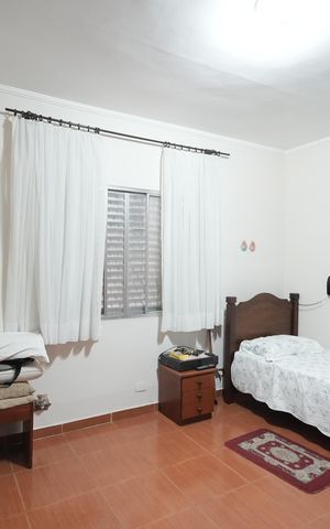 Casa à venda com 296m², 3 quartos e 4 vagasQuarto Suíte