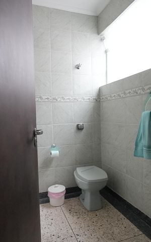 Casa à venda com 296m², 3 quartos e 4 vagasLavabo
