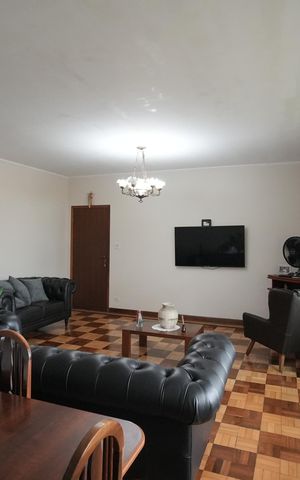 Casa à venda com 296m², 3 quartos e 4 vagasSala