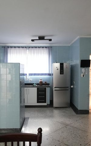 Casa à venda com 296m², 3 quartos e 4 vagasCozinha