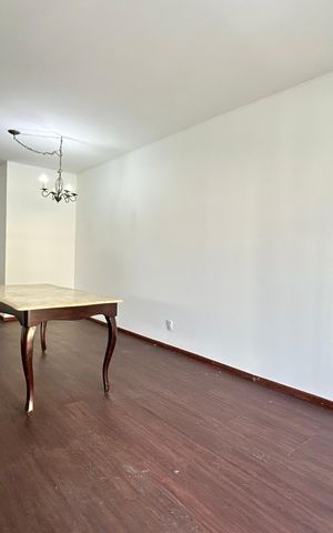 Apartamento para alugar com 110m², 3 quartos e 1 vaga Apartamento para alugar com 110m², 3 quartos e 1 vagaSala