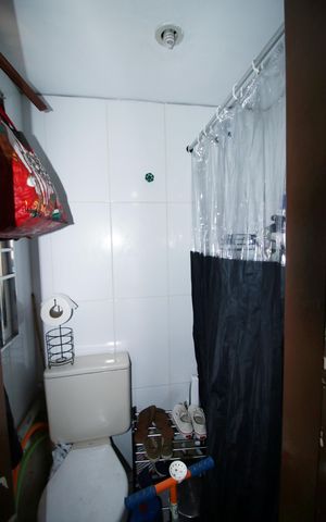Apartamento à venda com 77m², 2 quartos e 1 vagaBanheiro de serviço