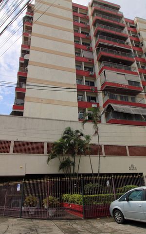 Apartamento à venda com 77m², 2 quartos e 1 vagaFachada do Prédio