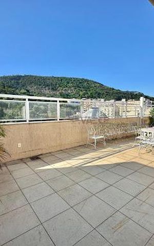 Apartamento à venda com 300m², 5 quartos e 3 vagas