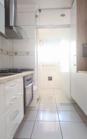 Apartamento à venda com 90m², 3 quartos e 2 vagasCozinha e Área de Serviço