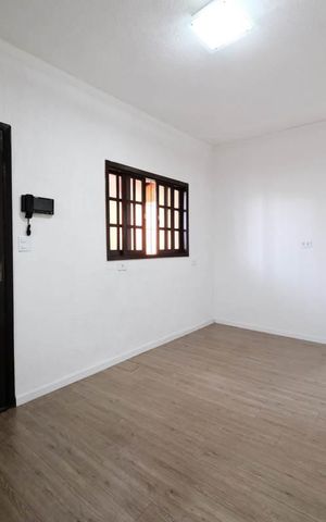 Casa para alugar com 60m², 2 quartos e 1 vagaSala/Cozinha