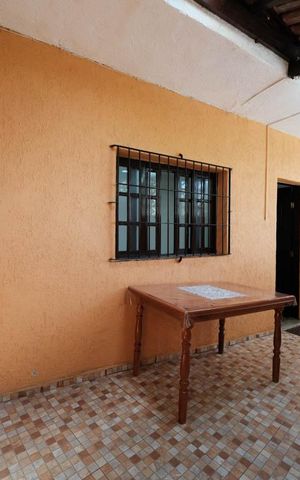 Casa para alugar com 60m², 2 quartos e 1 vagaÁrea de Serviço