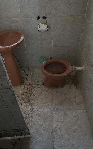 Casa à venda com 300m², 1 quarto e 1 vagaBanheiro Social