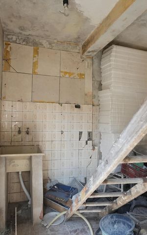 Casa à venda com 300m², 1 quarto e 1 vagaÁrea de Serviço