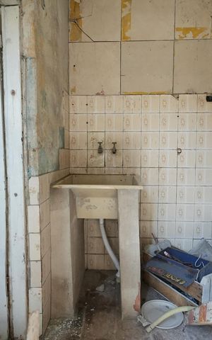 Casa à venda com 300m², 1 quarto e 1 vagaÁrea de Serviço