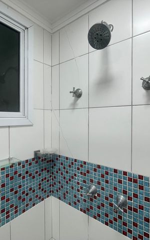 Apartamento para alugar com 75m², 2 quartos e 1 vaga Apartamento para alugar com 75m², 2 quartos e 1 vagaBanheiro 1