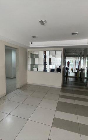 Apartamento para alugar com 75m², 2 quartos e 1 vaga Apartamento para alugar com 75m², 2 quartos e 1 vagaHall de entrada