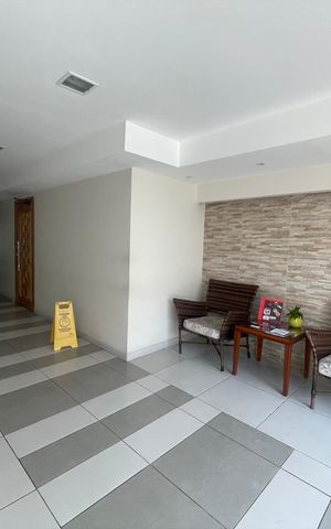 Apartamento para alugar com 75m², 2 quartos e 1 vaga Apartamento para alugar com 75m², 2 quartos e 1 vagaHall de entrada