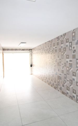 Casa à venda com 73m², 2 quartos e 1 vagaGaragem