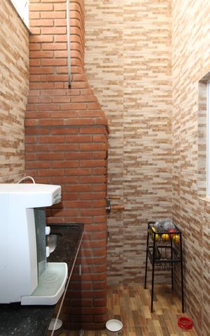 Casa à venda com 73m², 2 quartos e 1 vagaÁrea gourmet