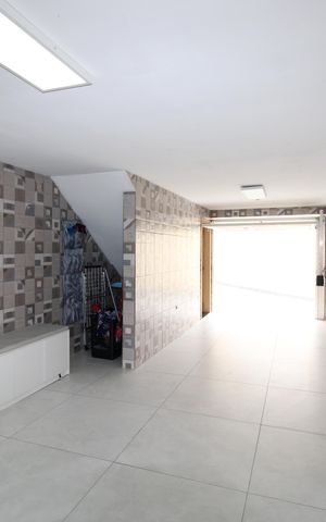 Casa à venda com 73m², 2 quartos e 1 vagaGaragem