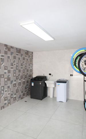 Casa à venda com 73m², 2 quartos e 1 vagaGaragem