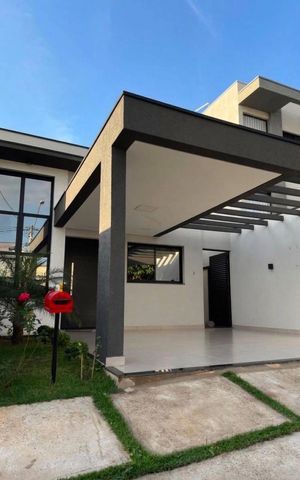 Casa de condomínio à venda com 105m², 3 quartos e 2 vagas Casa de condomínio à venda com 105m², 3 quartos e 2 vagasFachada