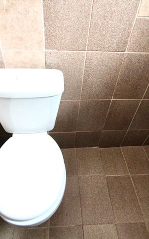 Casa para alugar com 50m², 1 quarto e sem vaga Casa para alugar com 50m², 1 quarto e sem vagaBanheiro