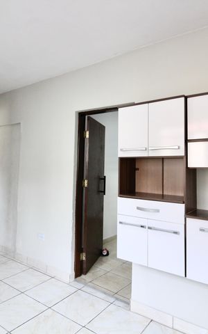 Casa para alugar com 50m², 1 quarto e sem vaga Casa para alugar com 50m², 1 quarto e sem vagaCozinha