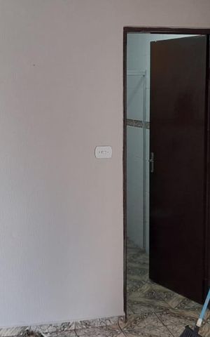 Casa à venda com 131m², 2 quartos e 3 vagas Casa à venda com 131m², 2 quartos e 3 vagasSala