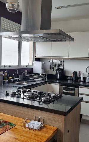 Apartamento para alugar com 192m², 4 quartos e 4 vagas