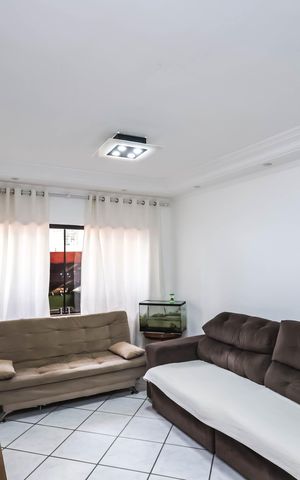 Casa à venda com 150m², 3 quartos e 2 vagasSala