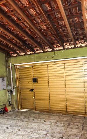 Casa à venda com 150m², 3 quartos e 2 vagasGaragem