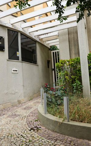 Apartamento à venda com 238m², 5 quartos e 3 vagasFachada e portaria