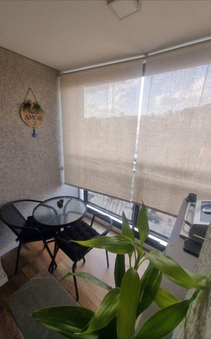 Apartamento à venda com 48m², 2 quartos e 1 vaga Apartamento à venda com 48m², 2 quartos e 1 vagaVaranda