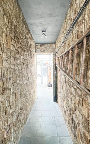 Casa para alugar com 59m², 2 quartos e sem vaga Casa para alugar com 59m², 2 quartos e sem vagaCorredor