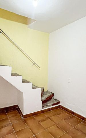 Casa para alugar com 59m², 2 quartos e sem vaga Casa para alugar com 59m², 2 quartos e sem vagaSala