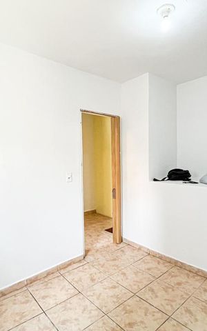 Casa para alugar com 59m², 2 quartos e sem vaga Casa para alugar com 59m², 2 quartos e sem vagaQuarto 1