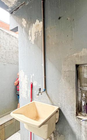 Casa para alugar com 59m², 2 quartos e sem vaga Casa para alugar com 59m², 2 quartos e sem vagaÁrea de Serviço
