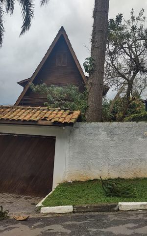 Casa de condomínio para alugar com 400m², 3 quartos e 4 vagas Casa de condomínio para alugar com 400m², 3 quartos e 4 vagasVista da Rua