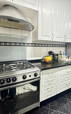 Apartamento à venda com 160m², 4 quartos e 2 vagas Apartamento à venda com 160m², 4 quartos e 2 vagasCozinha