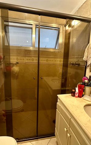 Apartamento à venda com 160m², 4 quartos e 2 vagas Apartamento à venda com 160m², 4 quartos e 2 vagasBanheiro da Suíte