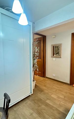 Apartamento à venda com 160m², 4 quartos e 2 vagas Apartamento à venda com 160m², 4 quartos e 2 vagasEscritório