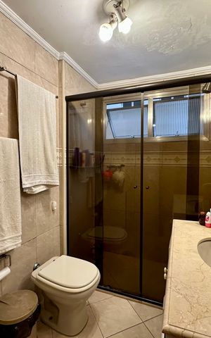 Apartamento à venda com 160m², 4 quartos e 2 vagas Apartamento à venda com 160m², 4 quartos e 2 vagasBanheiro da Suíte