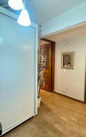 Apartamento à venda com 160m², 4 quartos e 2 vagas Apartamento à venda com 160m², 4 quartos e 2 vagasEscritório