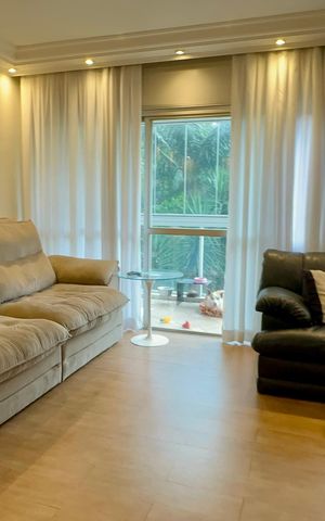Apartamento à venda com 160m², 4 quartos e 2 vagas Apartamento à venda com 160m², 4 quartos e 2 vagasSala