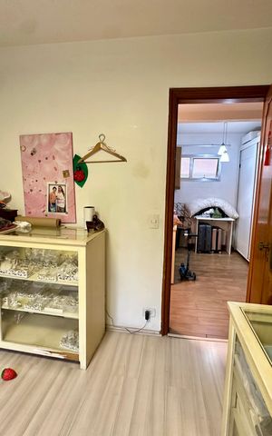 Apartamento à venda com 160m², 4 quartos e 2 vagas Apartamento à venda com 160m², 4 quartos e 2 vagasQuarto