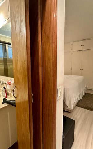 Apartamento à venda com 160m², 4 quartos e 2 vagas Apartamento à venda com 160m², 4 quartos e 2 vagasBanheiro da Suíte