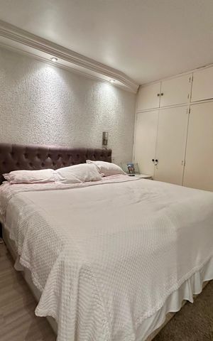 Apartamento à venda com 160m², 4 quartos e 2 vagas Apartamento à venda com 160m², 4 quartos e 2 vagasSuíte