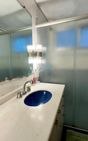 Apartamento à venda com 160m², 4 quartos e 2 vagas Apartamento à venda com 160m², 4 quartos e 2 vagasBanheiro Social