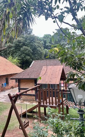 Apartamento à venda com 160m², 4 quartos e 2 vagas Apartamento à venda com 160m², 4 quartos e 2 vagasÁrea externa