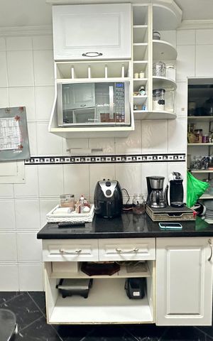 Apartamento à venda com 160m², 4 quartos e 2 vagas Apartamento à venda com 160m², 4 quartos e 2 vagasCozinha