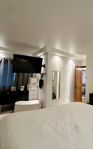 Apartamento à venda com 160m², 4 quartos e 2 vagas Apartamento à venda com 160m², 4 quartos e 2 vagasSuíte